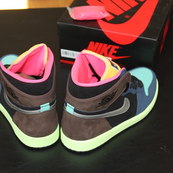 Jordan 1 Retro High OG Tokyo 2020 - 555088-201 - Picture 5 of 7